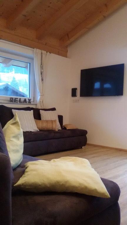 Appartement Haus Petra ลีโอกัง ภายนอก รูปภาพ